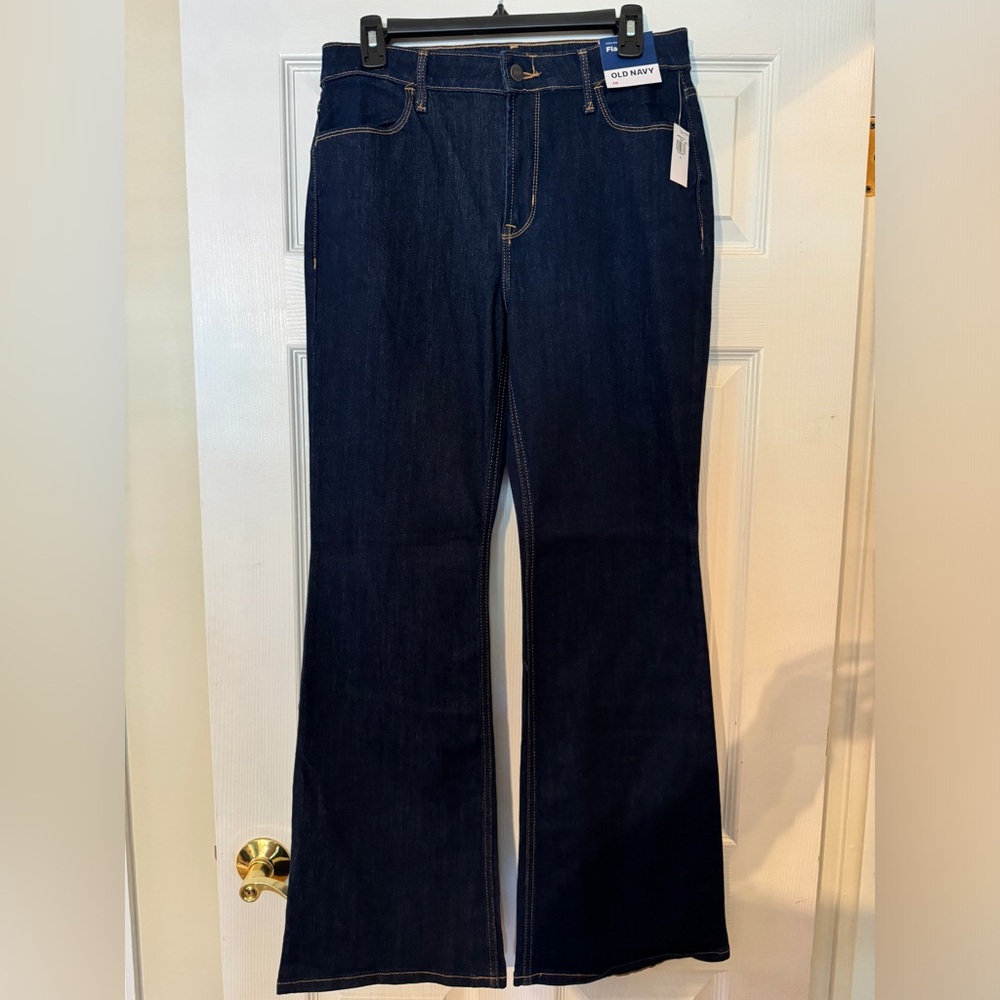 Old Navy High Rise Flare Jeans size 10 NWT
